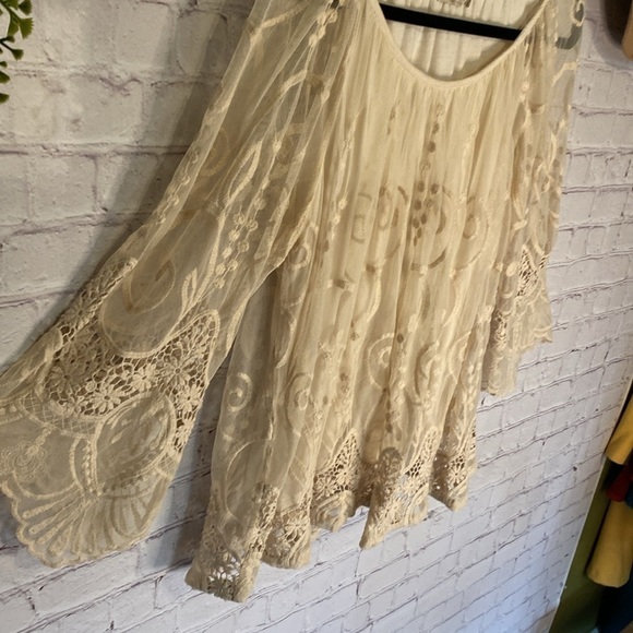 Bellambra crème embroidered made in Italy boho flowy top Size M - Picture 9 of 11